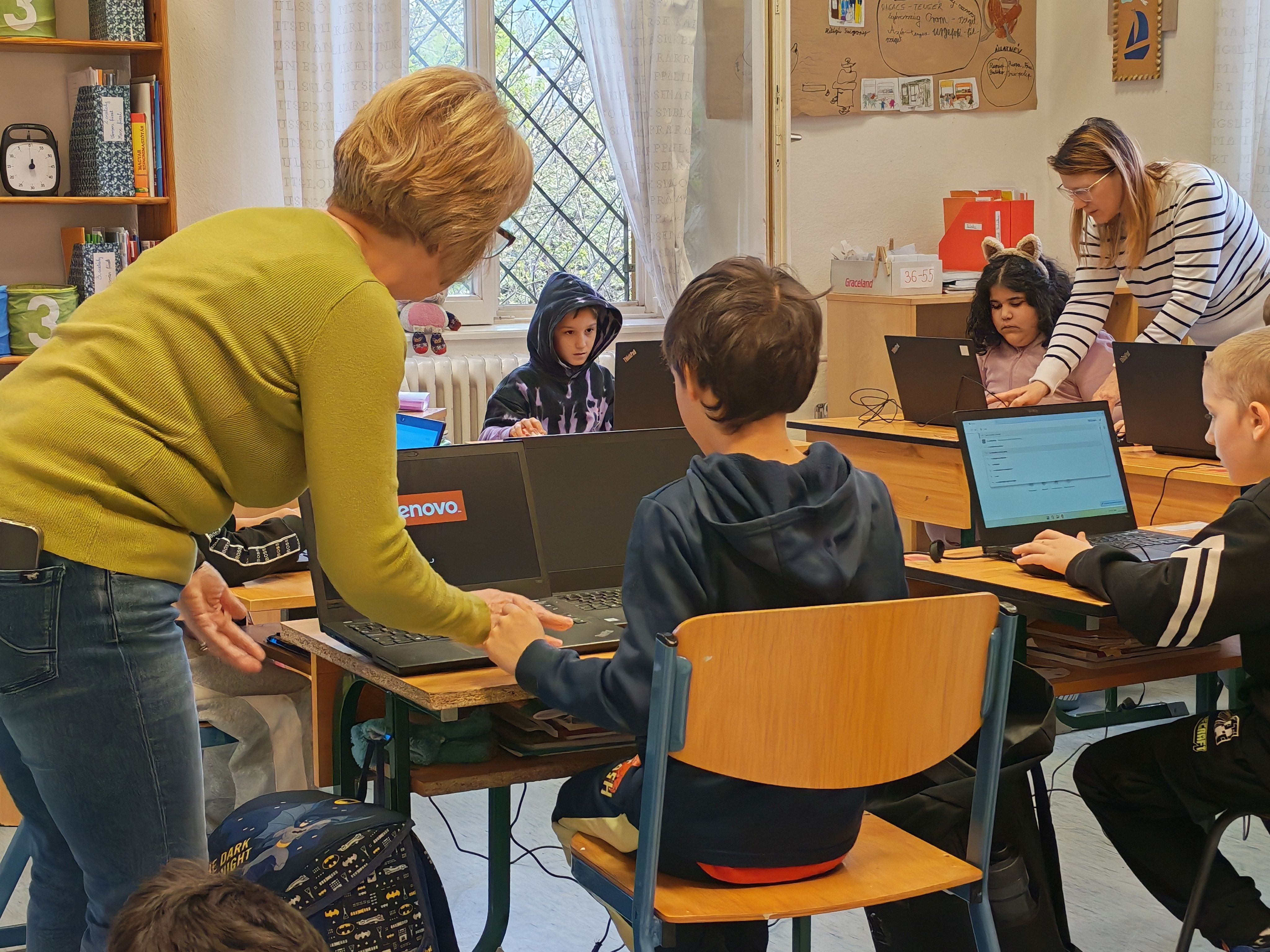 Így nyit új kapukat a gyerekeknek a Digitális Esély Program